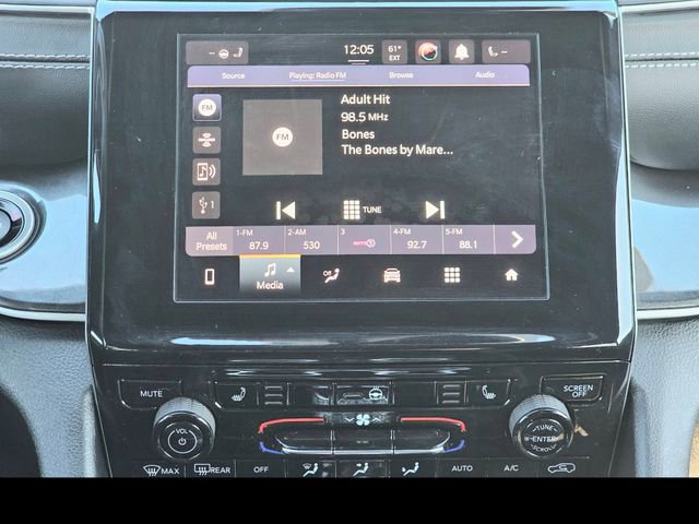 Used 2022 Jeep Grand Cherokee L Laredo image 39