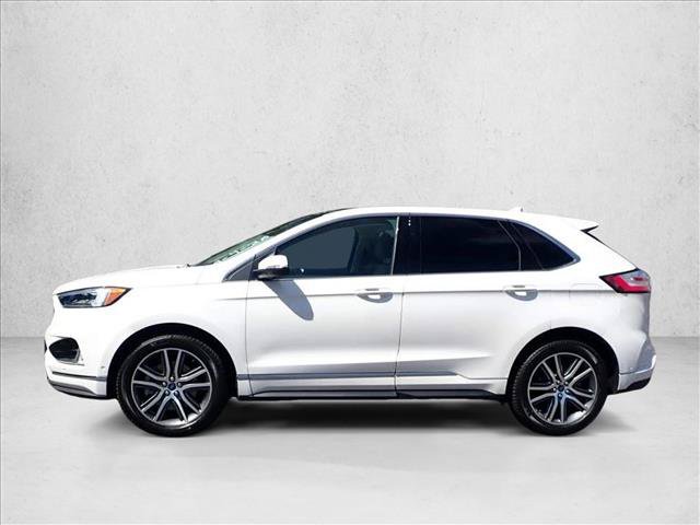 Used 2019 Ford Edge Titanium w/ Equipment Group 301A AWD/4WD image 2