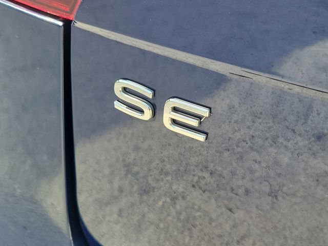 Used 2022 Volkswagen Tiguan SE image 10