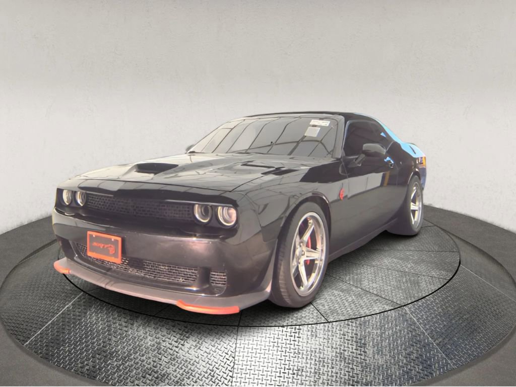 Used 2018 Dodge Challenger SRT Hellcat image 3