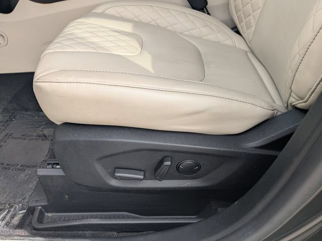 Used 2023 Ford Edge Titanium w/ Cargo Accessory Package AWD/4WD image 19