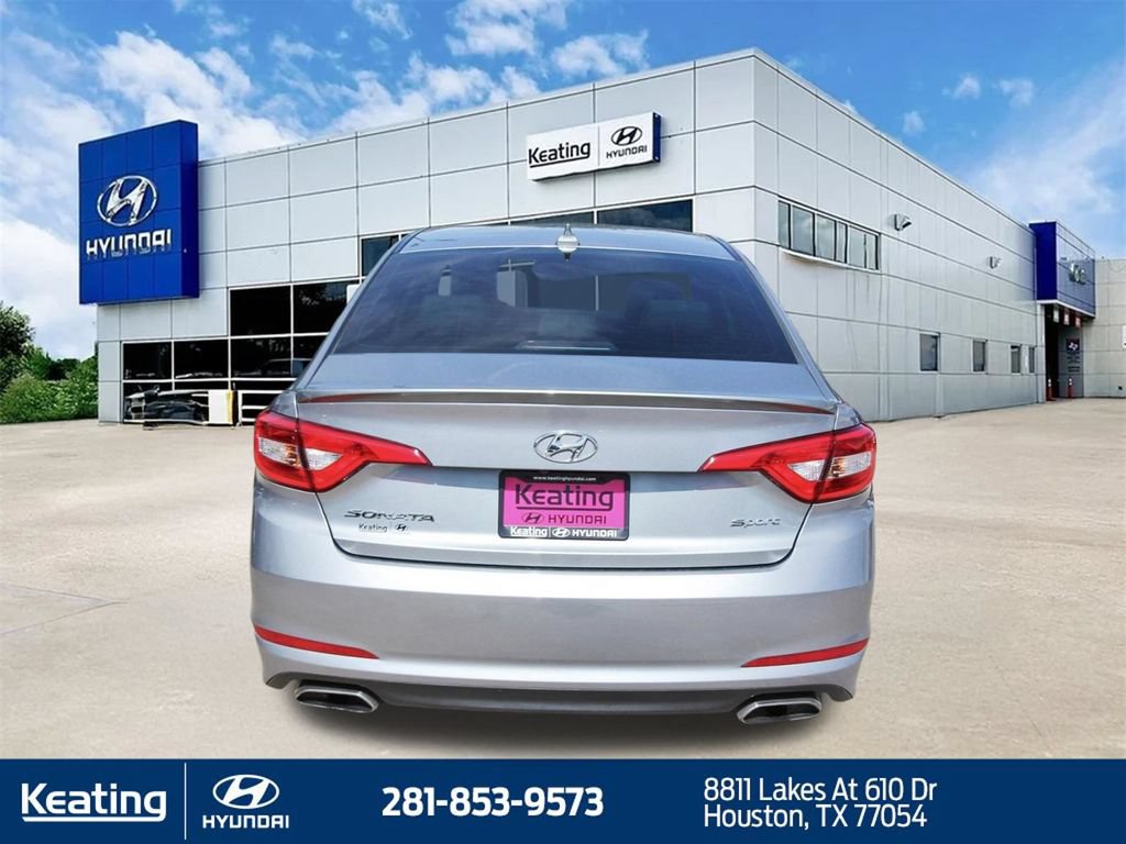 Used 2016 Hyundai Sonata Sport w/ Option Group 03 FWD image 4