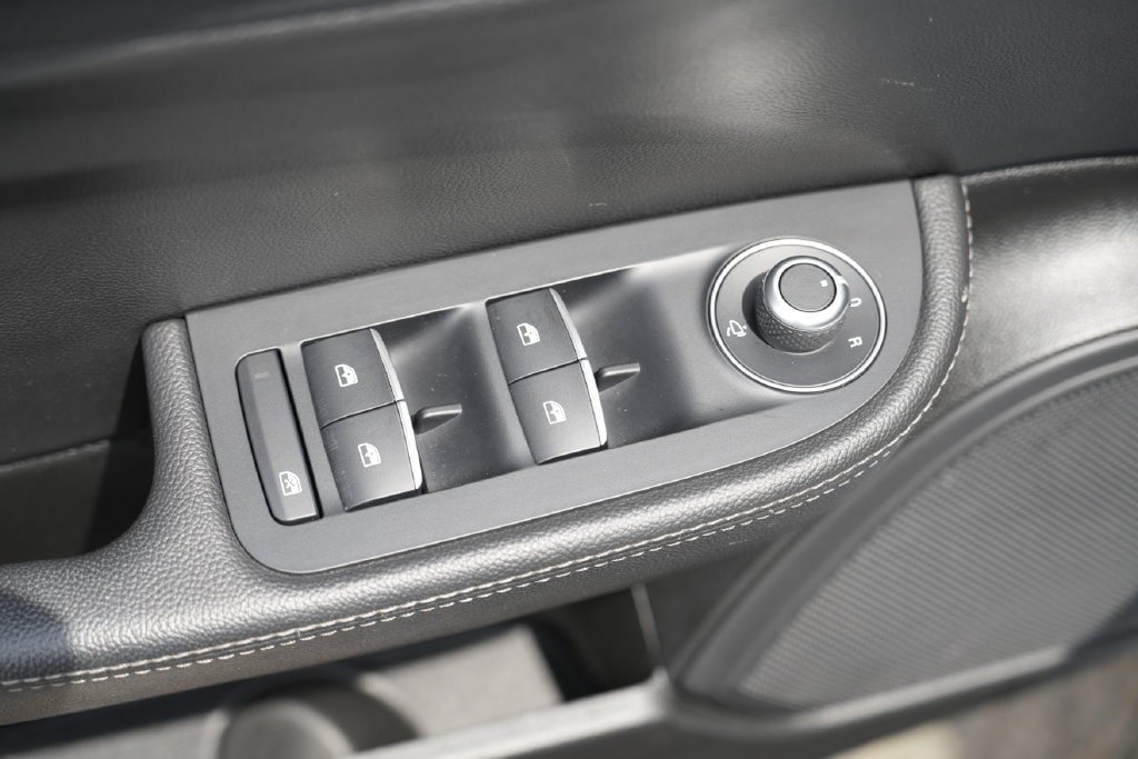 Used 2017 Alfa Romeo Giulia AWD image 20