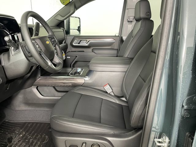 New 2026 Chevrolet Silverado 3500 LTZ w/ LTZ Plus Package image 2