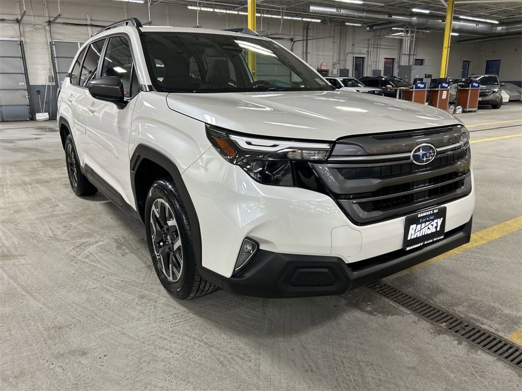 Certified 2025 Subaru Forester Premium image 2