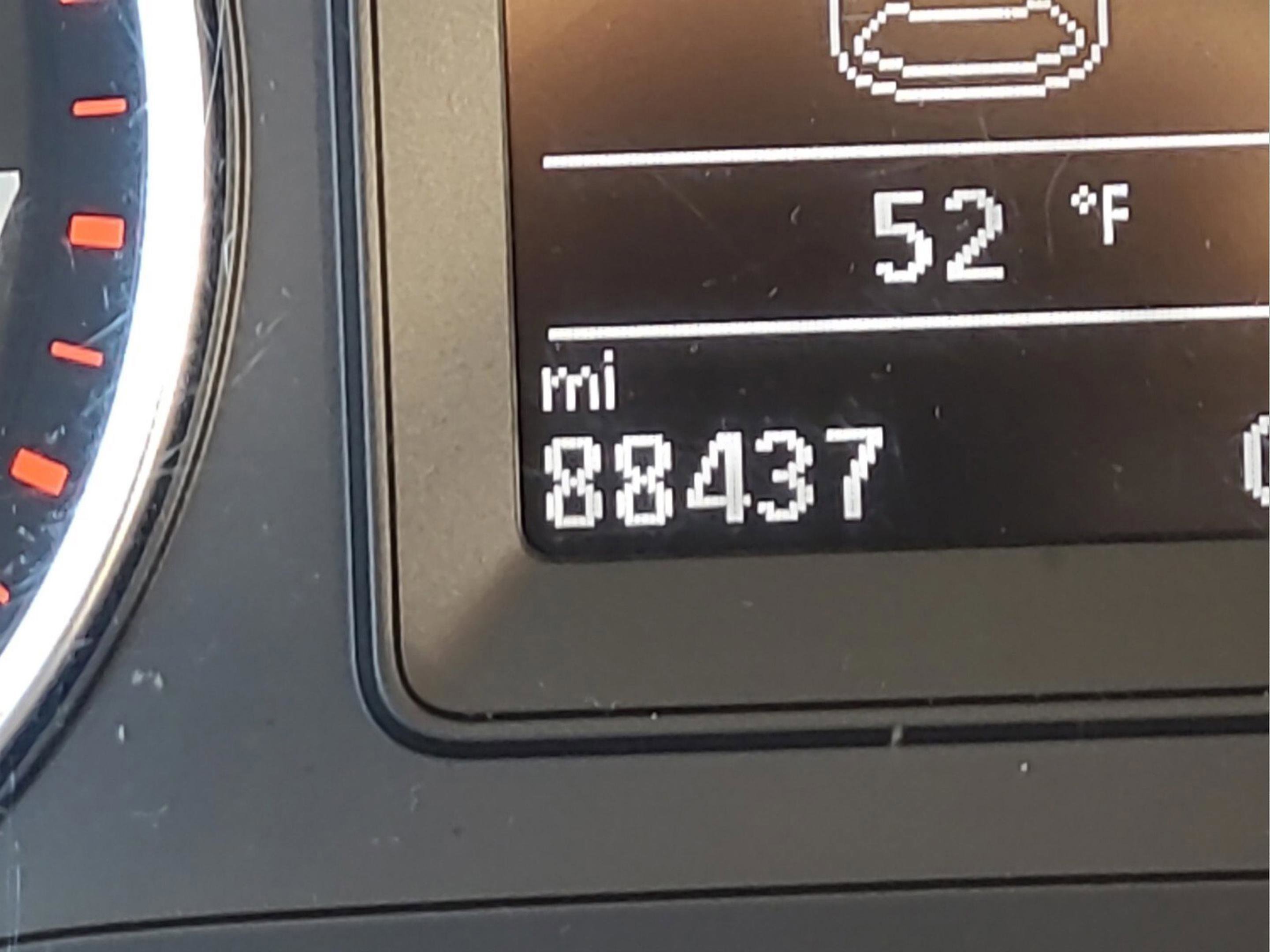 Used 2016 Volkswagen Tiguan S image 41