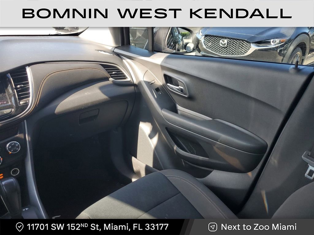 Used 2021 Chevrolet Trax LS image 15
