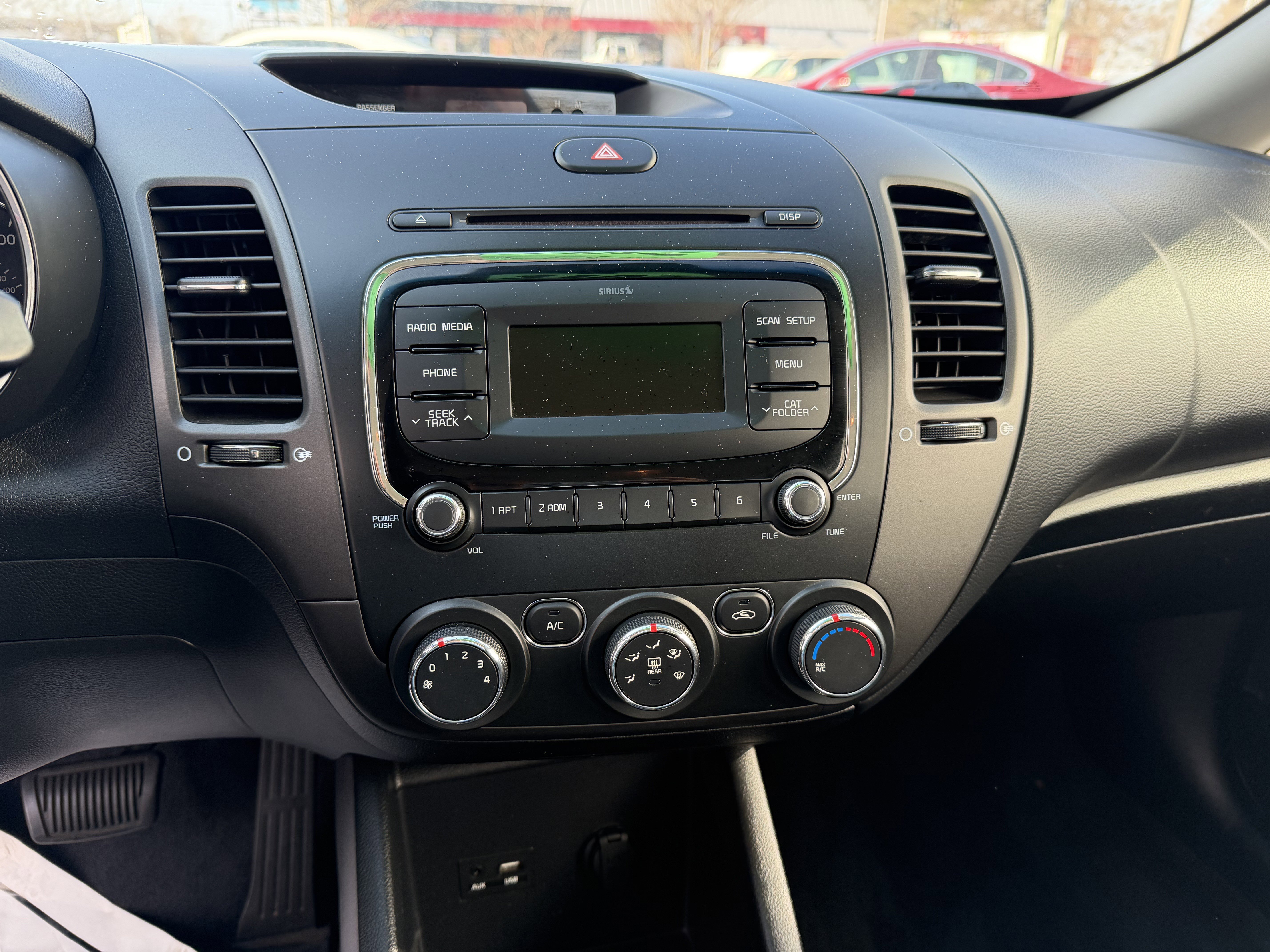 Used 2018 Kia Forte LX image 6