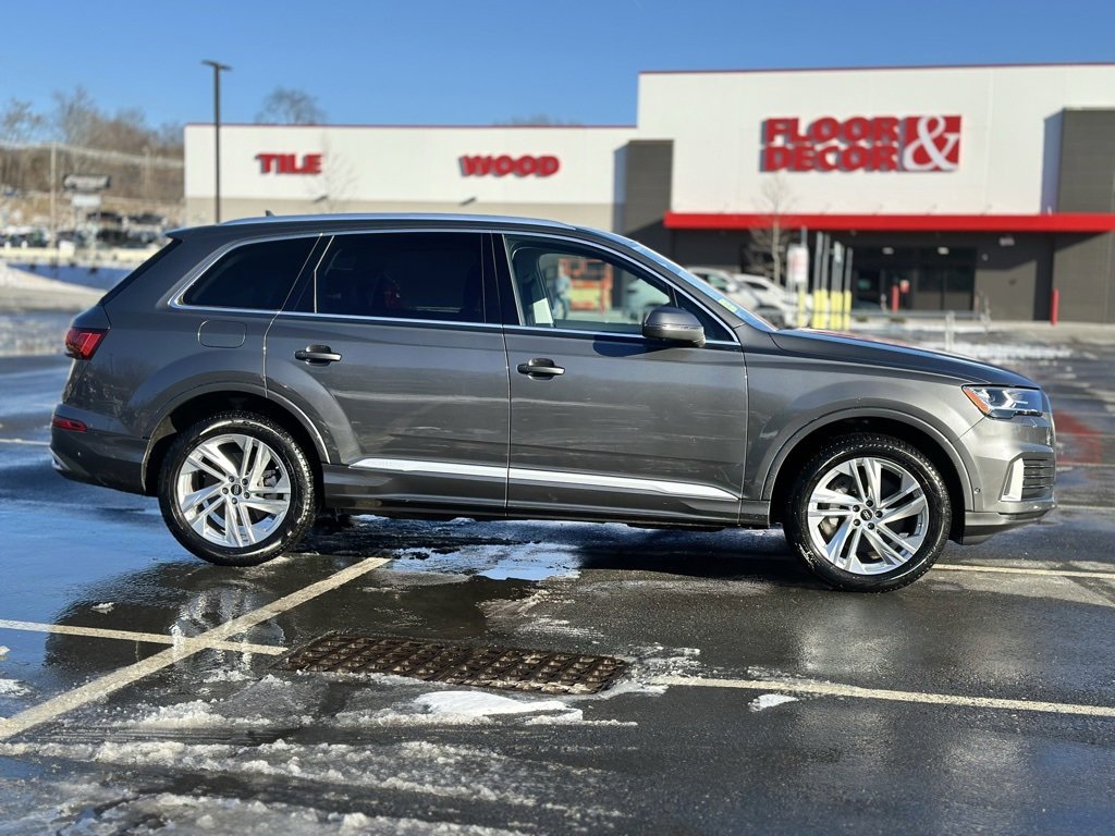 Used 2023 Audi Q7 2.0T Premium w/ Convenience Package image 8