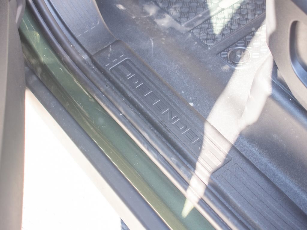 New 2026 Land Rover Defender 110 S image 16