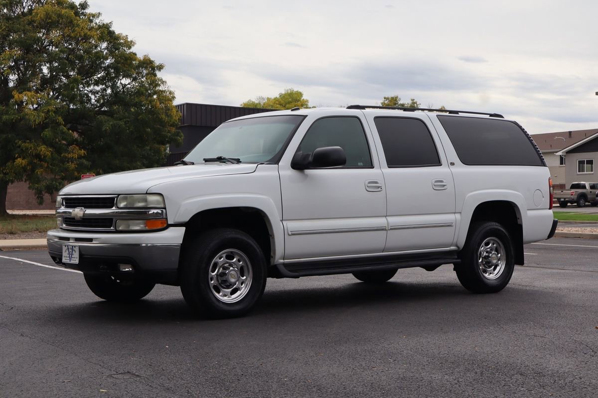 Used 2003 Chevrolet Suburban 2500 LT w/ LT Preferred Equipment Group image 12