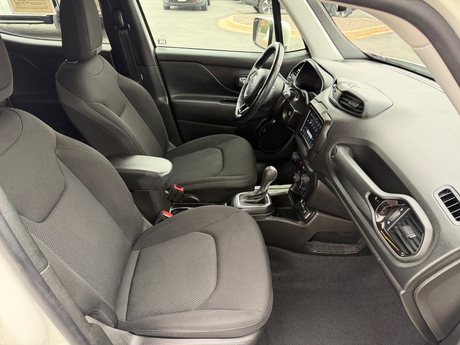 Used 2020 Jeep Renegade Altitude image 19