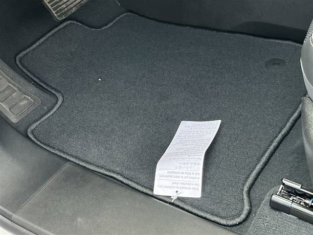 New 2025 Chevrolet Silverado EV LT image 35