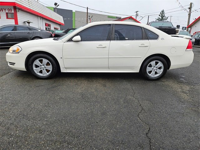 Used 2009 Chevrolet Impala LT image 6