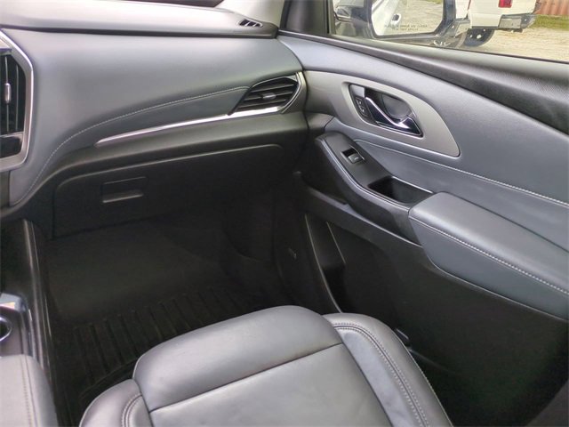 Used 2018 Chevrolet Traverse LT image 17