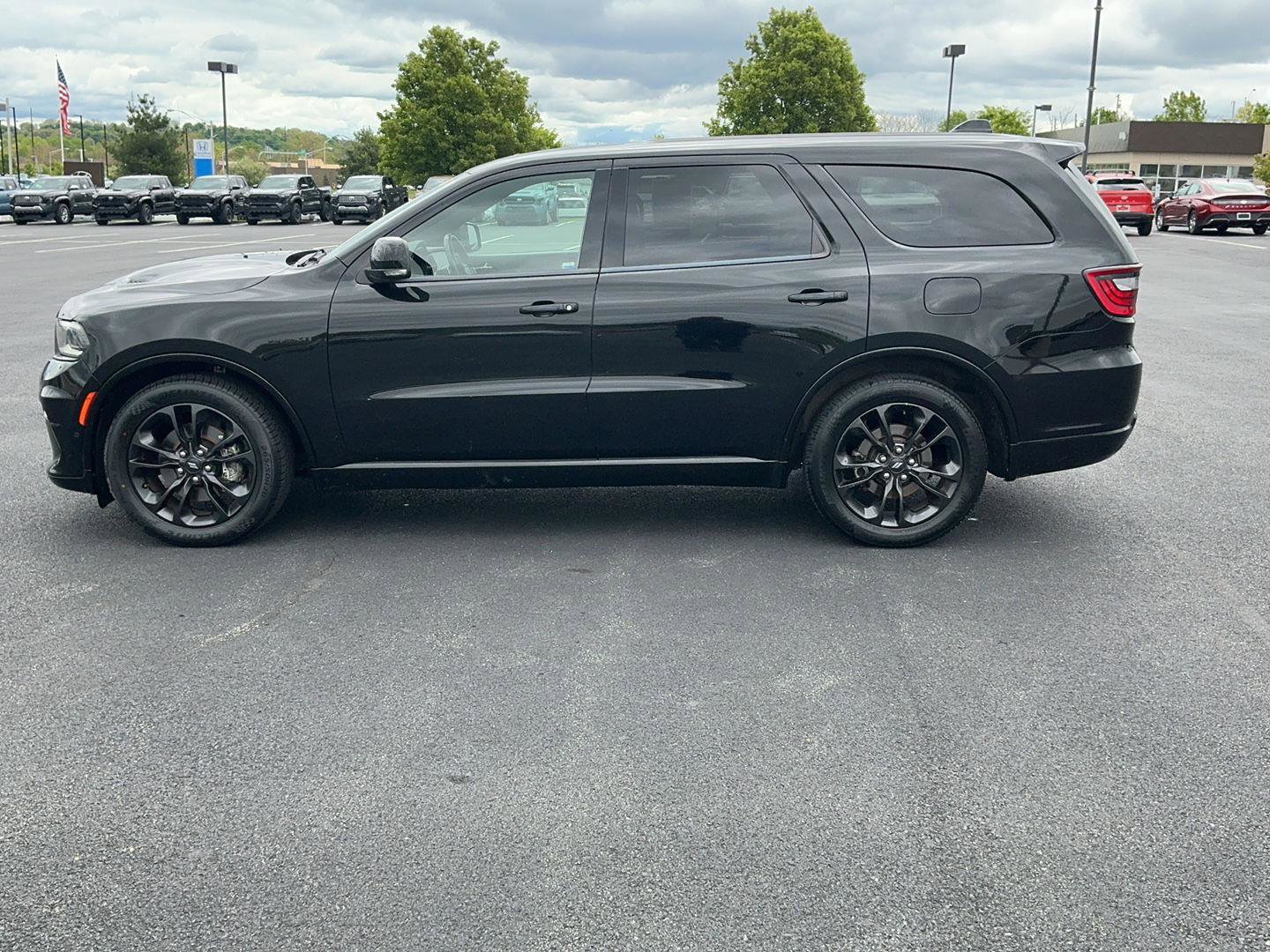 Used 2021 Dodge Durango R/T w/ Blacktop Package AWD/4WD image 10
