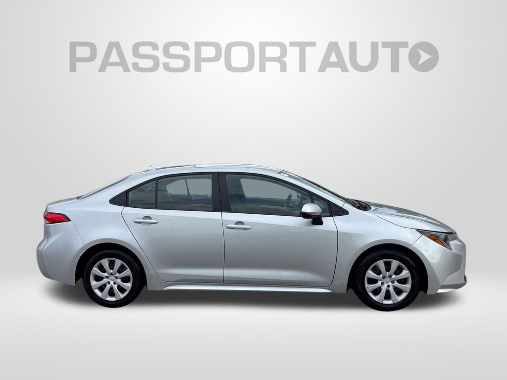 Used 2024 Toyota Corolla LE FWD image 9