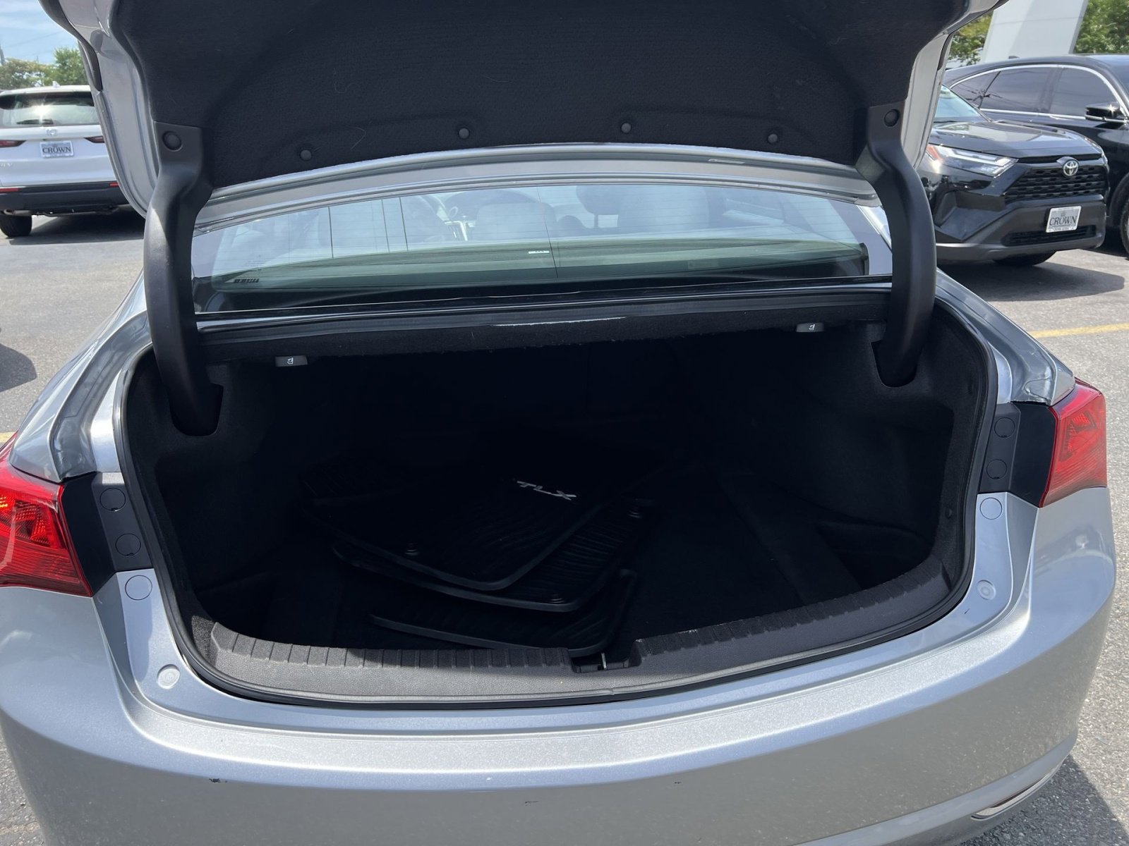 Used 2019 Acura TLX w/ Technology Package FWD image 28