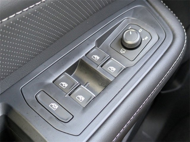 New 2026 Volkswagen Atlas Cross Sport SEL Premium R-Line image 24