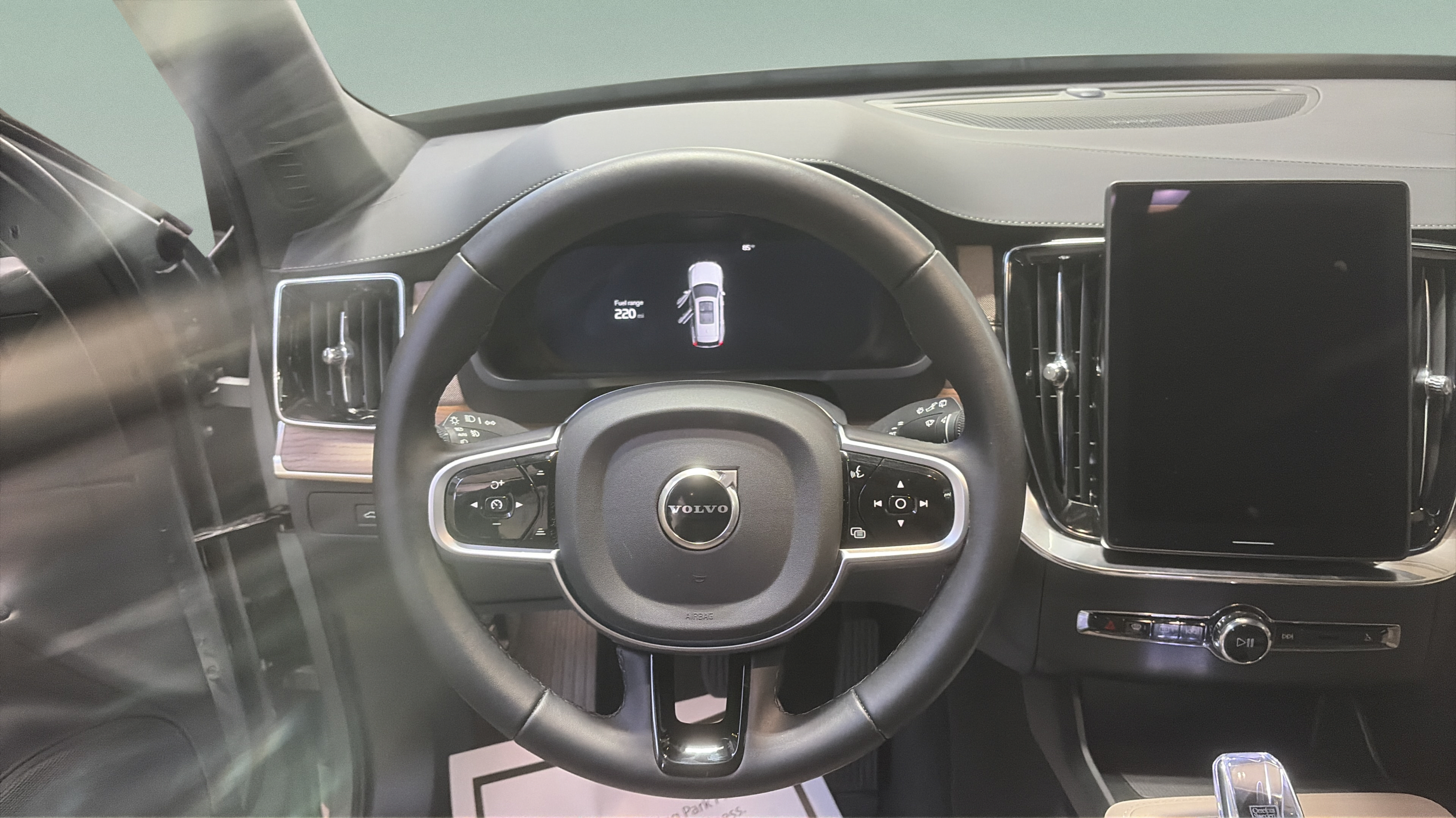 Certified 2026 Volvo XC90 B6 Plus w/ Protection Package Premier AWD/4WD image 12