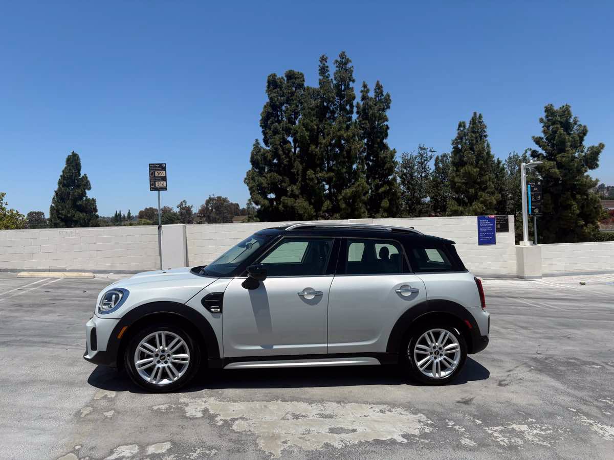 Used 2022 MINI Cooper Countryman FWD image 6