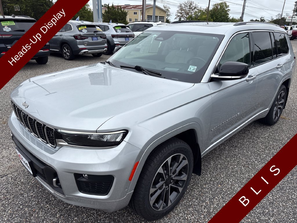 Used 2022 Jeep Grand Cherokee L Overland w/ Advanced Protech Group III AWD/4WD image 5