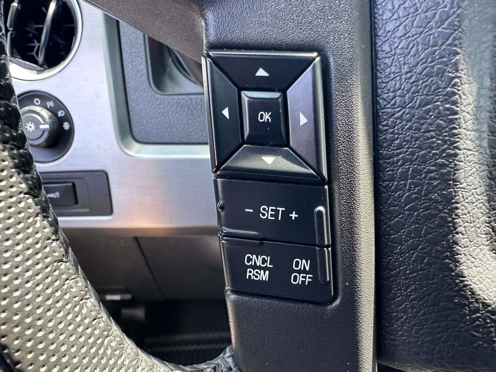 Used 2014 Ford F150 Raptor w/ Equipment Group 801A Luxury AWD/4WD image 19