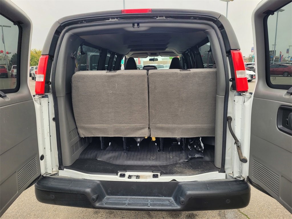 Used 2023 GMC Savana 3500 LS image 25