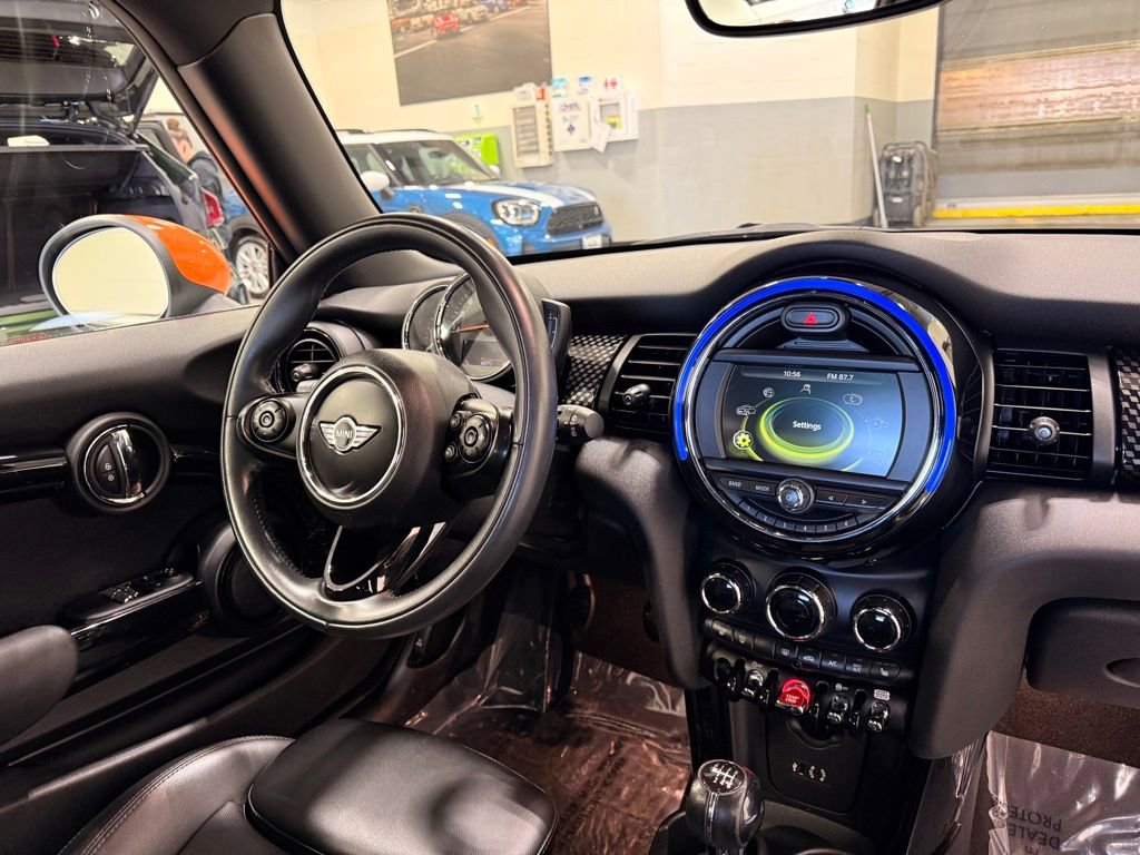 Used 2018 MINI Cooper S image 25
