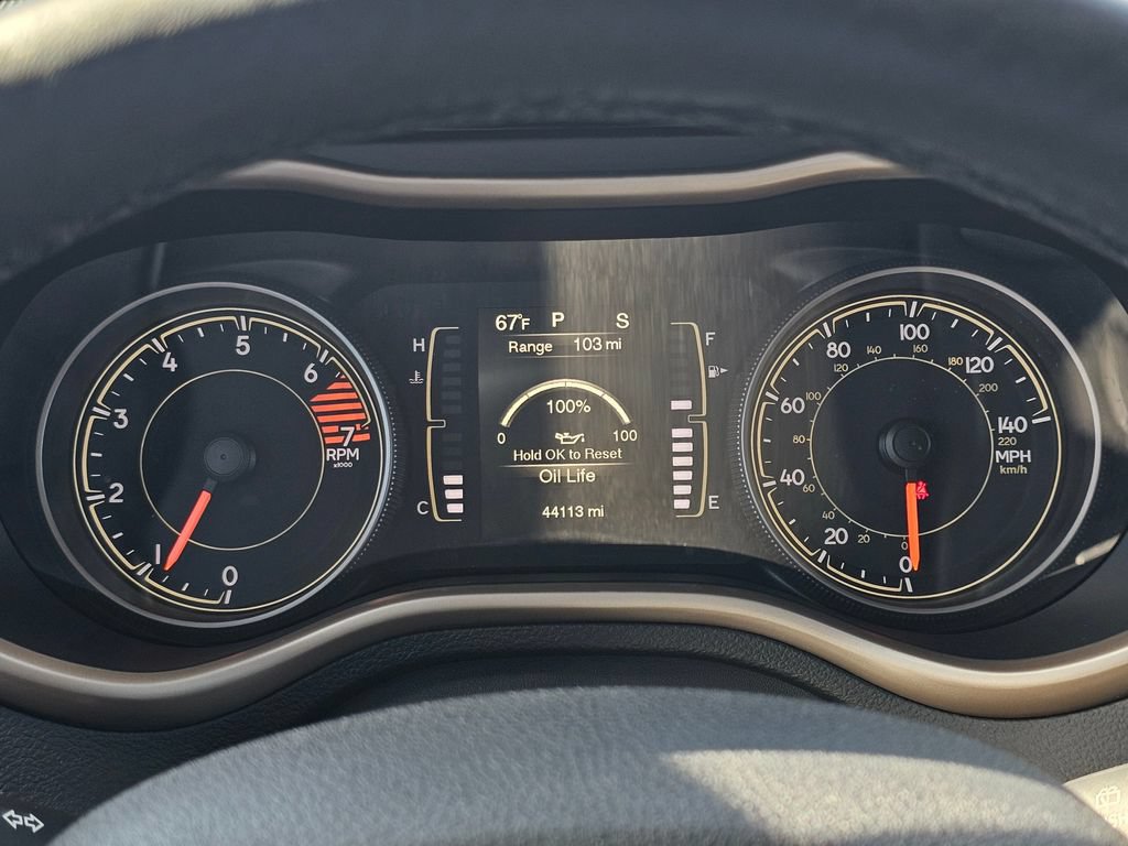 Used 2017 Jeep Cherokee Sport AWD/4WD image 31