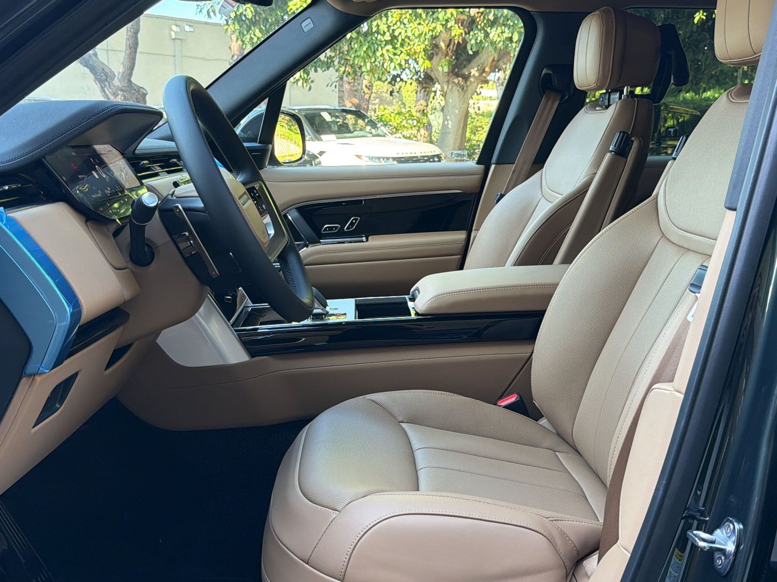 New 2026 Land Rover Range Rover SE AWD/4WD image 28