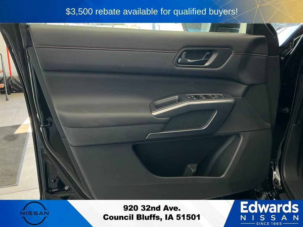 New 2026 Nissan Pathfinder Rock Creek w/ Rock Creek Premium Package AWD/4WD image 24