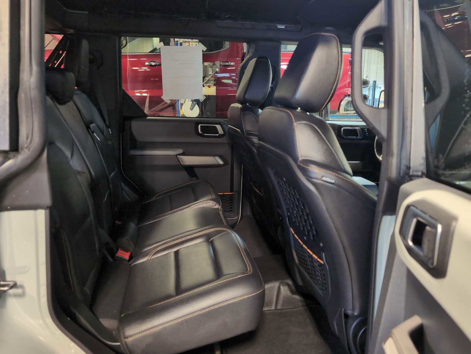 Used 2022 Ford Bronco Badlands w/ Sasquatch Package image 26