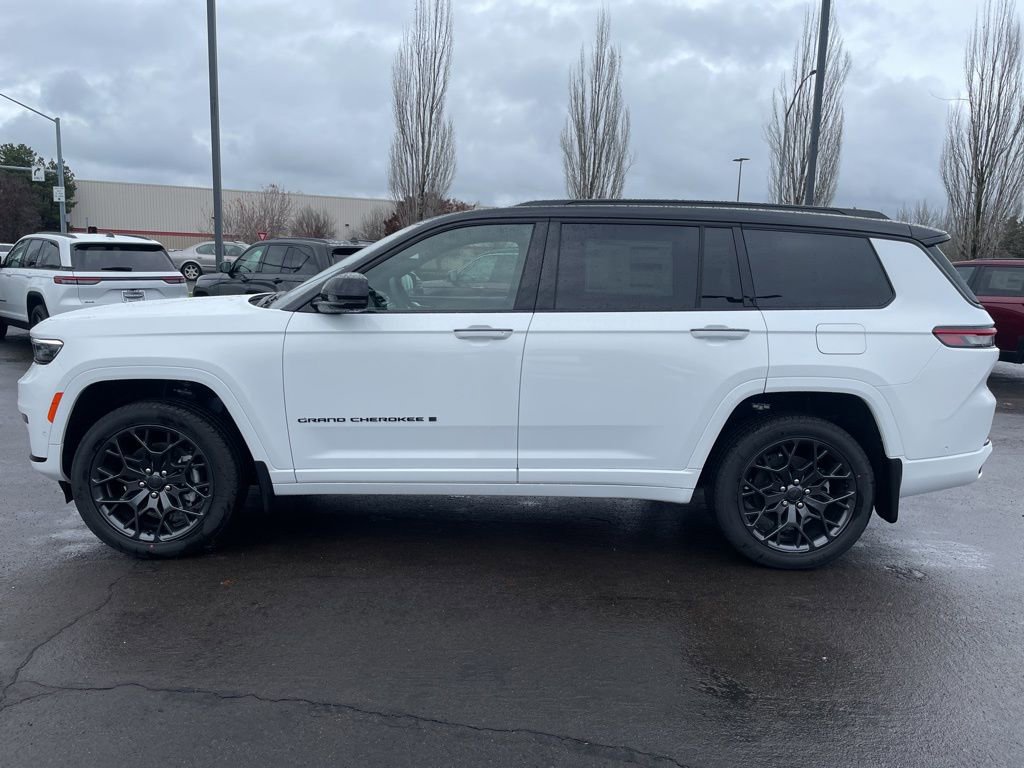 New 2025 Jeep Grand Cherokee L Summit AWD/4WD image 2