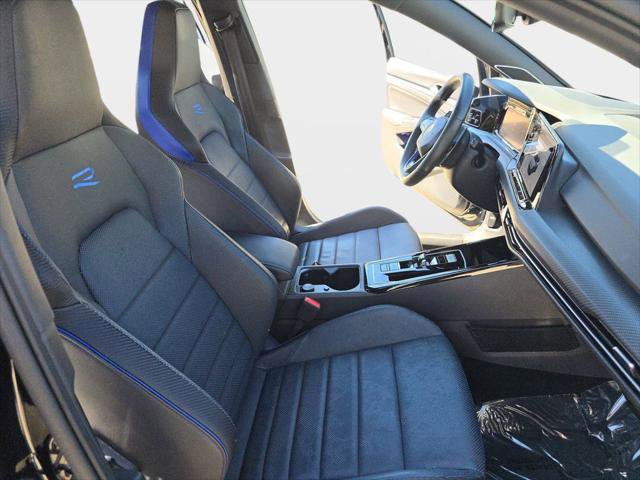 Used 2023 Volkswagen Golf R AWD/4WD image 10