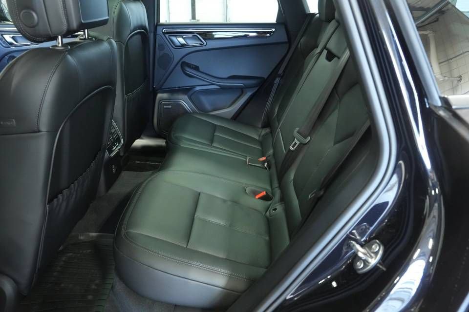 New 2026 Porsche Macan AWD/4WD image 27