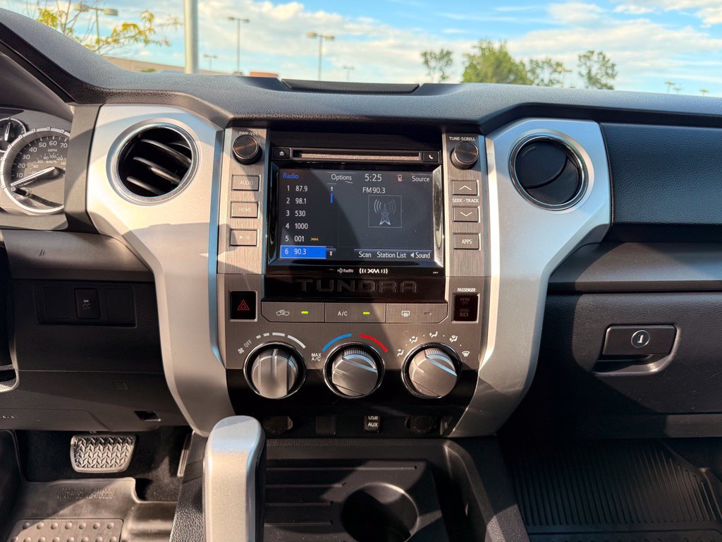 Used 2017 Toyota Tundra SR5 w/ SR5 Upgrade Package RWD image 16