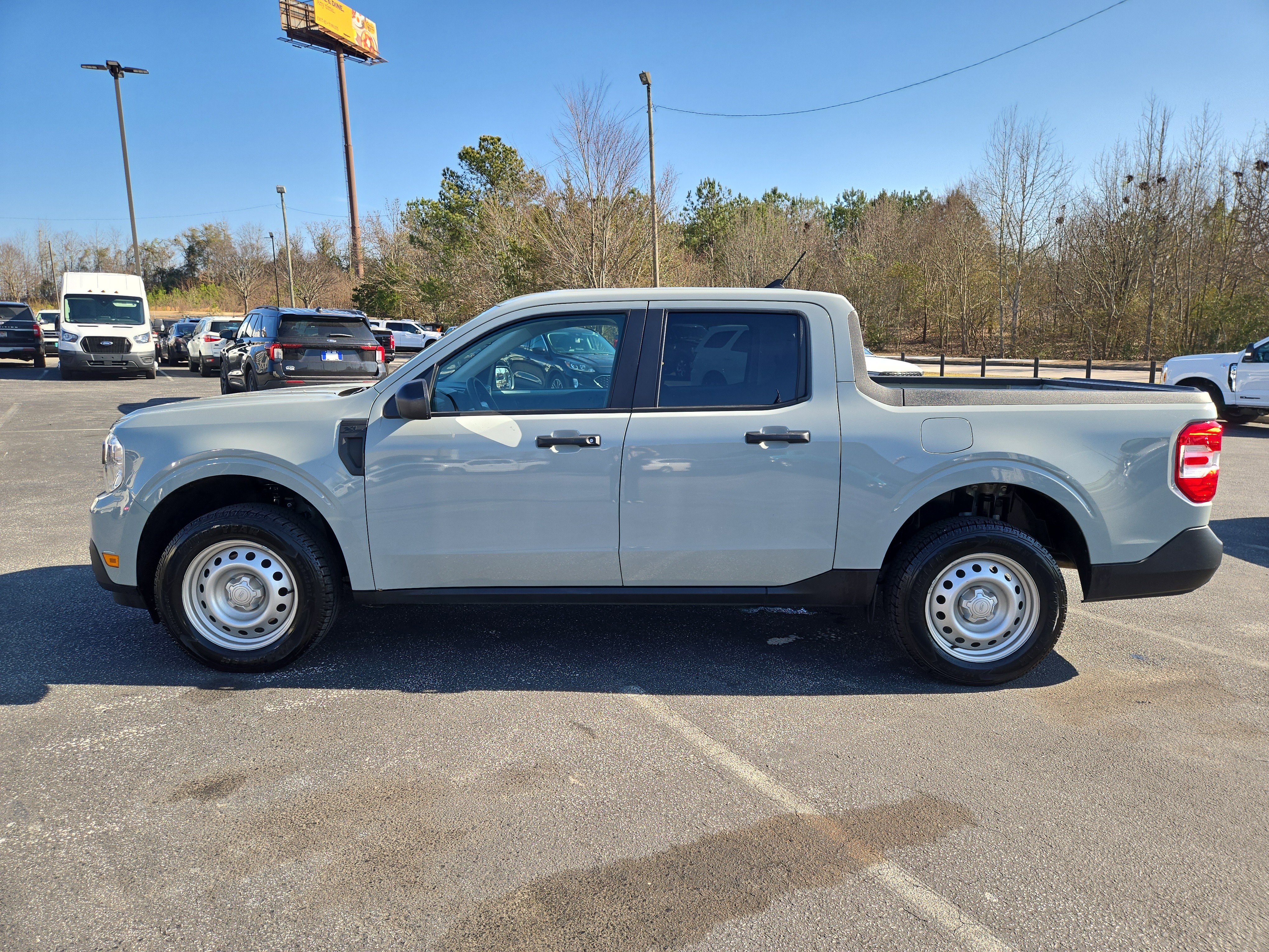 Certified 2023 Ford Maverick XL image 11