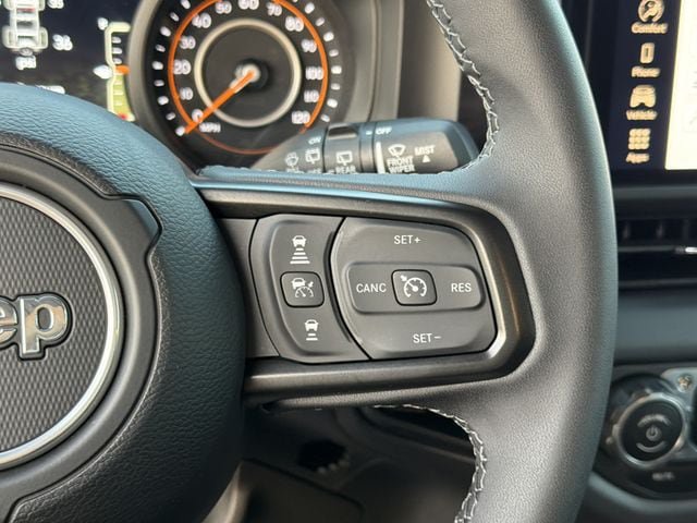 Used 2025 Jeep Wrangler Unlimited Rubicon AWD/4WD image 25