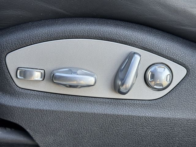 Used 2021 Porsche Macan S AWD/4WD image 22