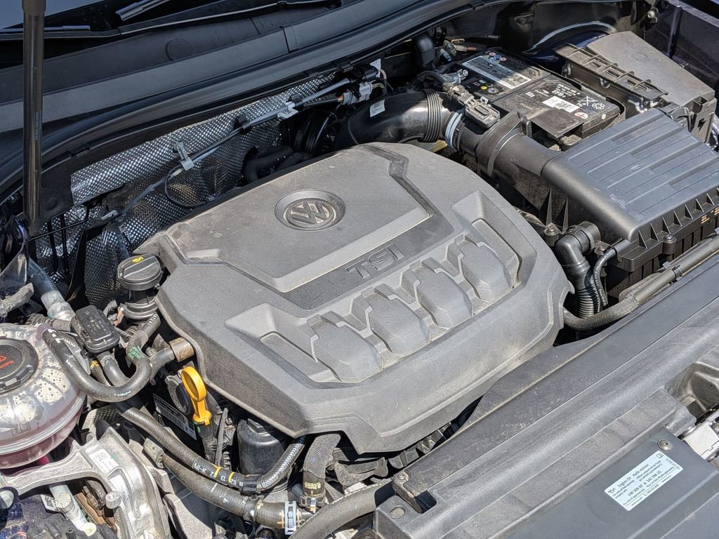 Used 2022 Volkswagen Tiguan SE FWD image 12