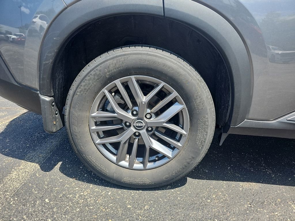Used 2023 Nissan Rogue S AWD/4WD image 36