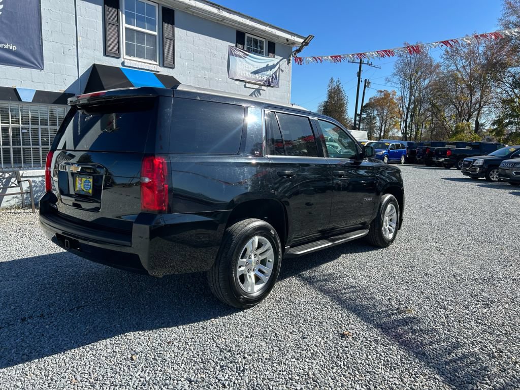 Used 2017 Chevrolet Tahoe LT RWD image 2