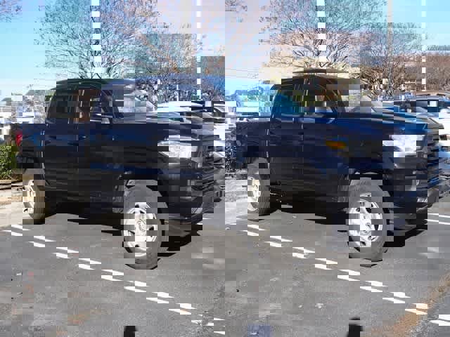 Used 2021 Toyota Tacoma SR image 4