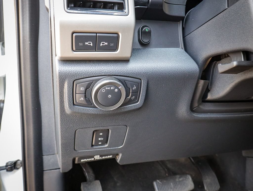 Used 2022 Ford F250 Lariat w/ FX4 Off-Road Package AWD/4WD image 21