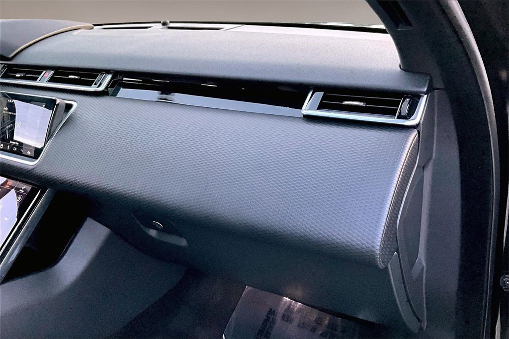 Used 2020 Land Rover Range Rover Velar R-Dynamic S image 24