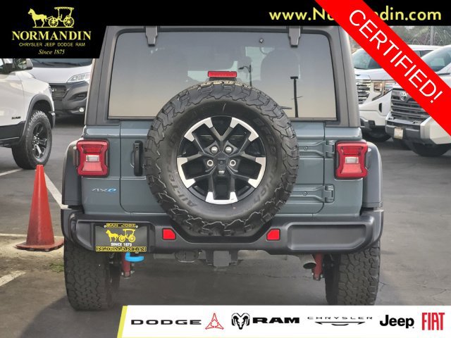 Used 2025 Jeep Wrangler Unlimited Rubicon 4xe w/ Convenience Group AWD/4WD image 4