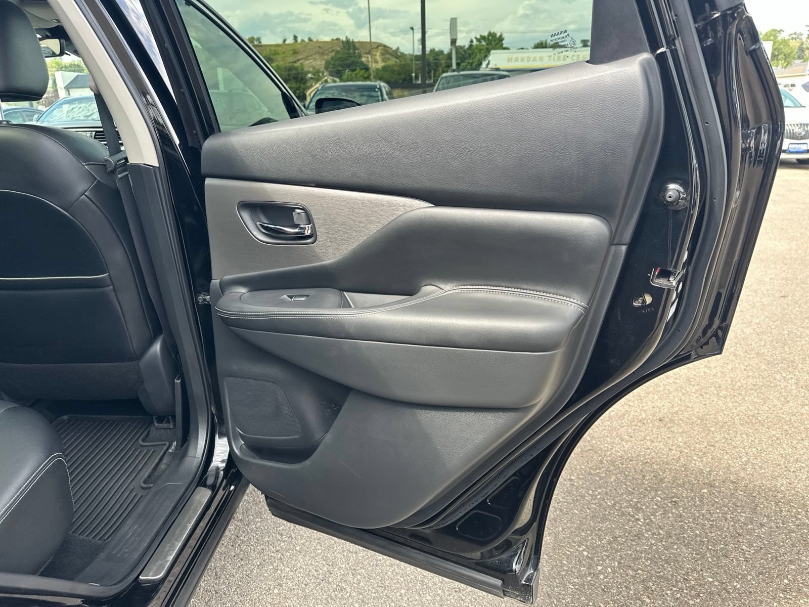 Used 2024 Nissan Murano SL AWD/4WD image 36