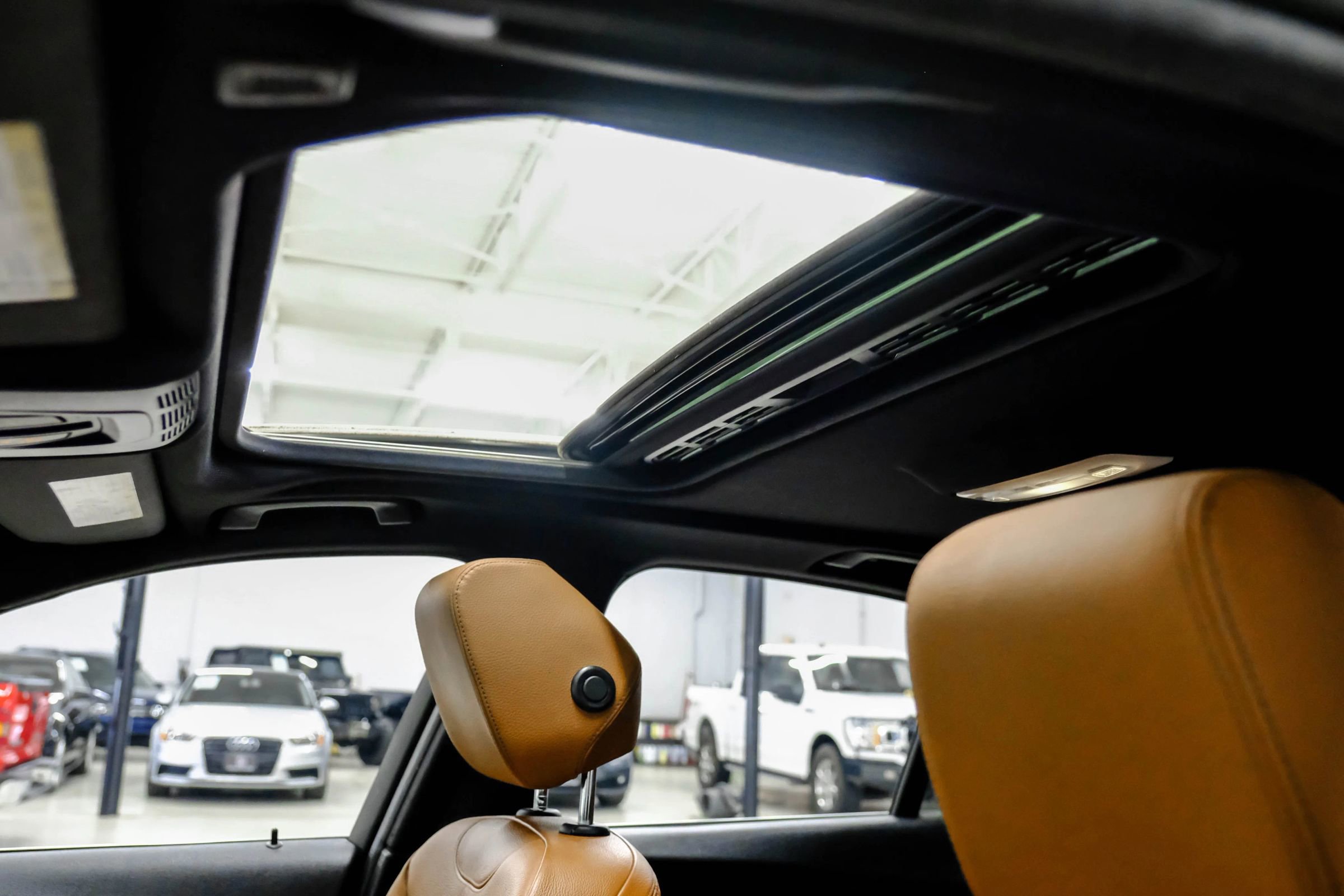 Used 2016 BMW 328i xDrive Sedan image 4