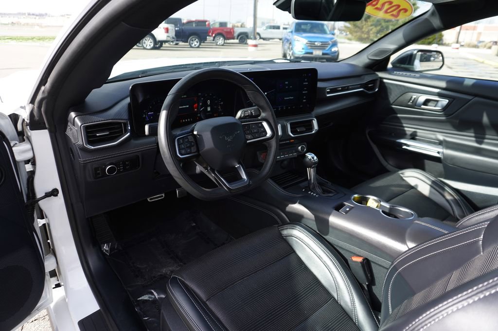 Used 2024 Ford Mustang Premium image 25